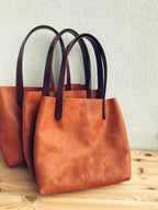 Lovecky Leather kožená kabelka 72 – světle hnědá tote bag se skrytým zapínáním na druky, volitelné příslušenství.